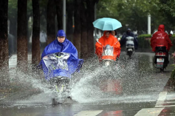 南方将有持续性降雨和强对流天气，气候到底怎么了？