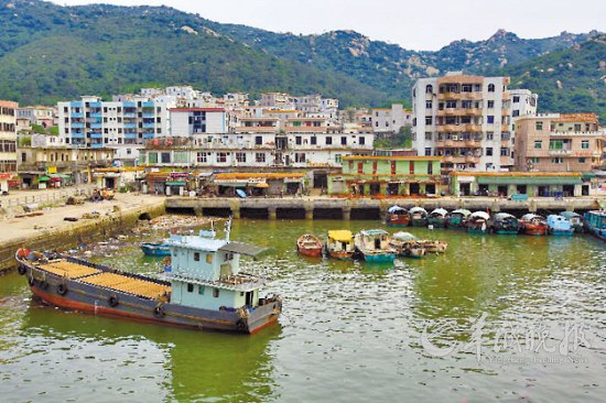 上下川岛的沙堤渔港