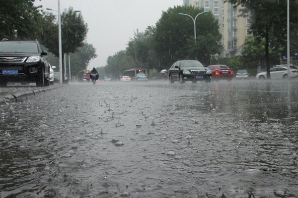 一场雨怎么读，是第几声？