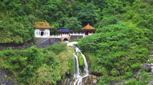 台湾有哪些值得推荐的景点或旅游线路？