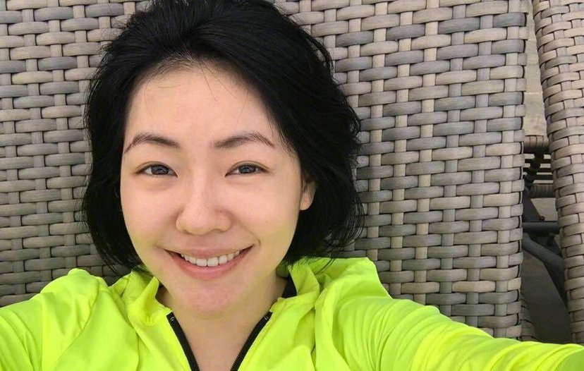 小S提醒女生不要随便结婚，未婚先孕的她是在暗示什么吗？