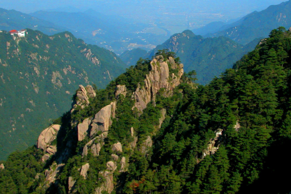 五大佛教名山分别是哪些山？